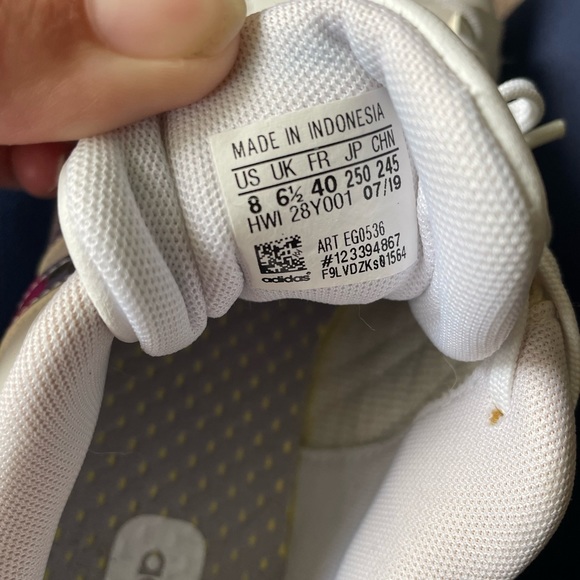 Womens Addidas size 8 shoes - Picture 4 of 4